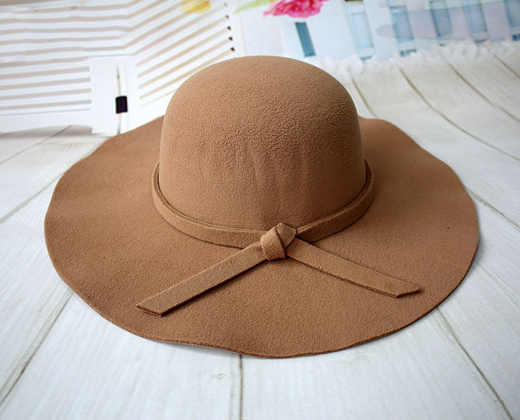 Dome Wavy Side Big Brim Top Hat